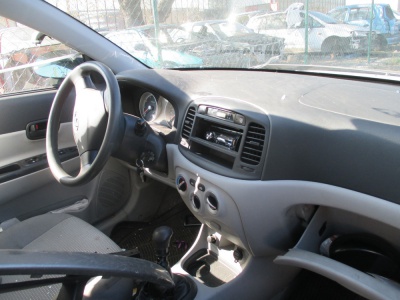 Hyundai Accent r.v.2009 sedan,1.5crdi 81kW | Vozy na náhradní díly | Autoauto.cz