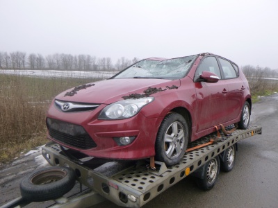 Hyundai I30 1.4 G4FA, 1.4 G4FA, červená | Vozy na náhradní díly | Autoauto.cz