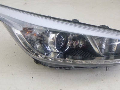 Přední pravé světlo s Led Kia Ceed,r.v.12-15,92102-A2220 | E-shop | Autoauto.cz