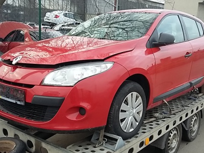 Renault Megane III 1.6 16V 74kW, r.v. 2011 K4MV8 | Vozy na náhradní díly | Autoauto.cz