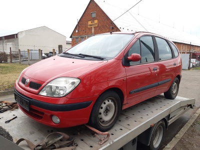 Renault Scenic I 1.9 DTI  72 kW r.v. 2000 | Vozy na náhradní díly | Autoauto.cz