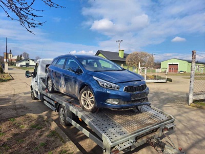 Kia Ceed kombi 1,6GDI 2014 | Autoauto.cz