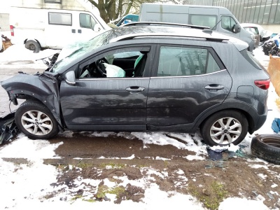 Kia Stonic 1,2 62kW r.v.2018 | Autoauto.cz