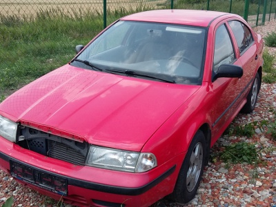 Škoda Octavia I 1.6 ,r.v. 1997 | Vozy na náhradní díly | Autoauto.cz