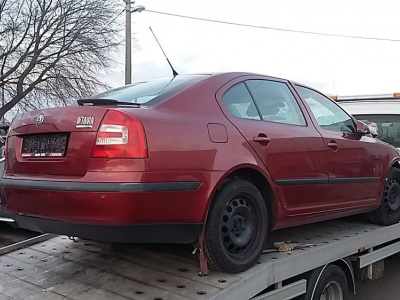 Škoda Octavia II 1.6 FSI r.v.2006 | Vozy na náhradní díly | Autoauto.cz