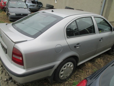 Škoda Octavia I 2.0,r.v 1999 | Vozy na náhradní díly | Autoauto.cz