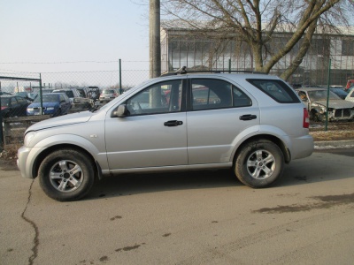 Kia Sorento 2.5crdi,103kW,r.v.2003 | Vozy na náhradní díly | Autoauto.cz
