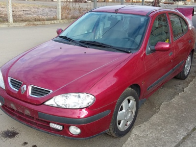 Renault Megane Classic 1.6 16V  r.v. 1999 | Vozy na náhradní díly | Autoauto.cz