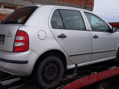 Škoda Fabia 1.2  r.v.2003 | Vozy na náhradní díly | Autoauto.cz