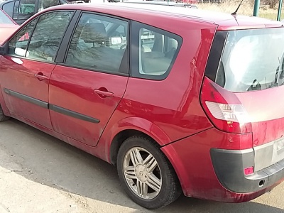 Renault Scenic II GRAND 1.5 Dci , r.v.2004 | Vozy na náhradní díly | Autoauto.cz