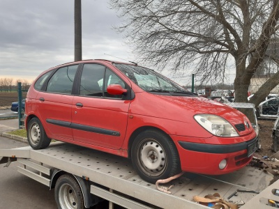 Renault Scenic I 1.9 DTI  72 kW r.v. 2000 | Vozy na náhradní díly | Autoauto.cz