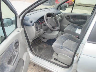 Renault Scenic 1.6 16V r.v.1999 | Vozy na náhradní díly | Autoauto.cz