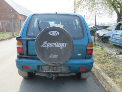 Kia Sportage 2.0i 70kW,r.v.1995 | Vozy na náhradní díly | Autoauto.cz