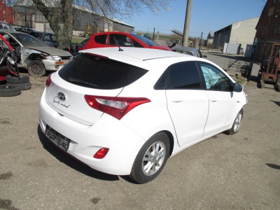 Hyundai I30 1.4 G4FA 2015 5dveř | Vozy na náhradní díly | Autoauto.cz