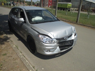 Hyundai I30 1.4 G4FA | Autoauto.cz