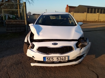 Kia Ceed HB r.v.2015 1,4crdi 66kW | Autoauto.cz