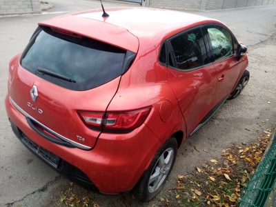 Renault Clio IV ( 4 ) 0.9 66KW R.V.2014 , H4B A 4 | Vozy na náhradní díly | Autoauto.cz