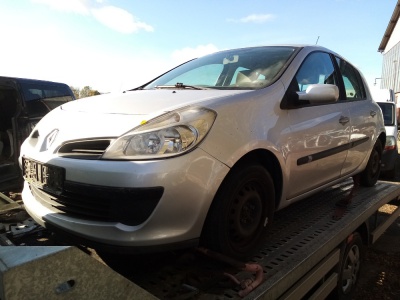 Renault Clio III / 3 - 1.6 , 82KW , R.V.2006 | Autoauto.cz