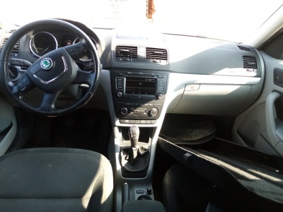 Škoda Yeti - 1.2 TSI , 77KW , r.v. 2012 ( CBZB ) | Vozy na náhradní díly | Autoauto.cz