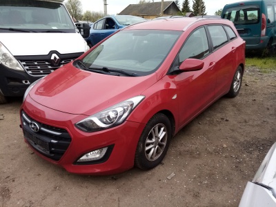 Hyundai I30 kombi 1.6 88kW,r.v.2015 | Vozy na náhradní díly | Autoauto.cz