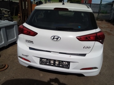 Hyundai i20 1,2 63kW r.v.2016 | Vozy na náhradní díly | Autoauto.cz