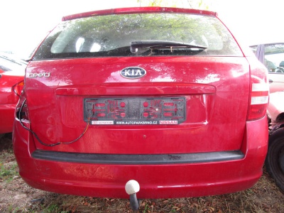 Kia ceed  combi 1.4 80kW r.v.2009 | Vozy na náhradní díly | Autoauto.cz
