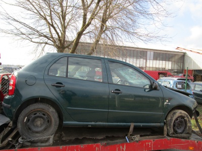 Škoda Fabia 1.4 r.v. 2001 | Vozy na náhradní díly | Autoauto.cz