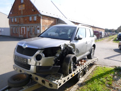 Škoda YETI 1,2 tsi   4x2 r.v 2012 | Vozy na náhradní díly | Autoauto.cz