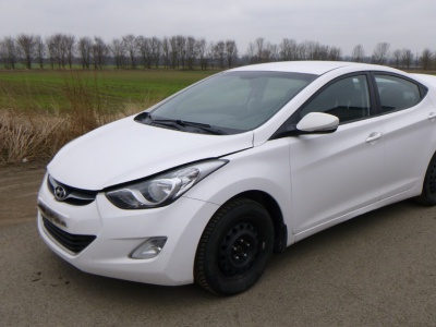 Hyundai Elantra 1.6 97kW r.v.2011,automat | Vozy na náhradní díly | Autoauto.cz