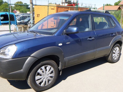 Hyundai Tucson 2.0crdi 83kW r.v.2004,automat | Vozy na náhradní díly | Autoauto.cz