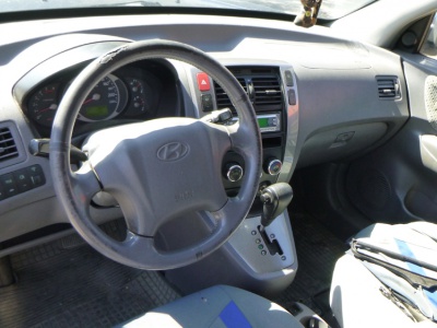 Hyundai Tucson 2.0crdi 83kW r.v.2004,automat | Vozy na náhradní díly | Autoauto.cz